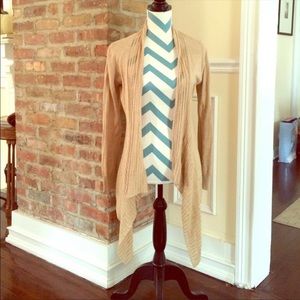 Max studio beige cardigan-Size Small
